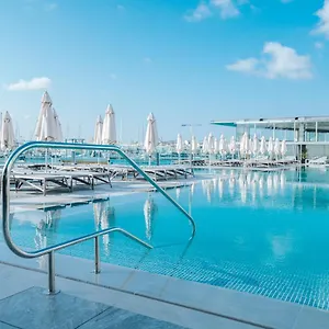 Hotell Azur By St