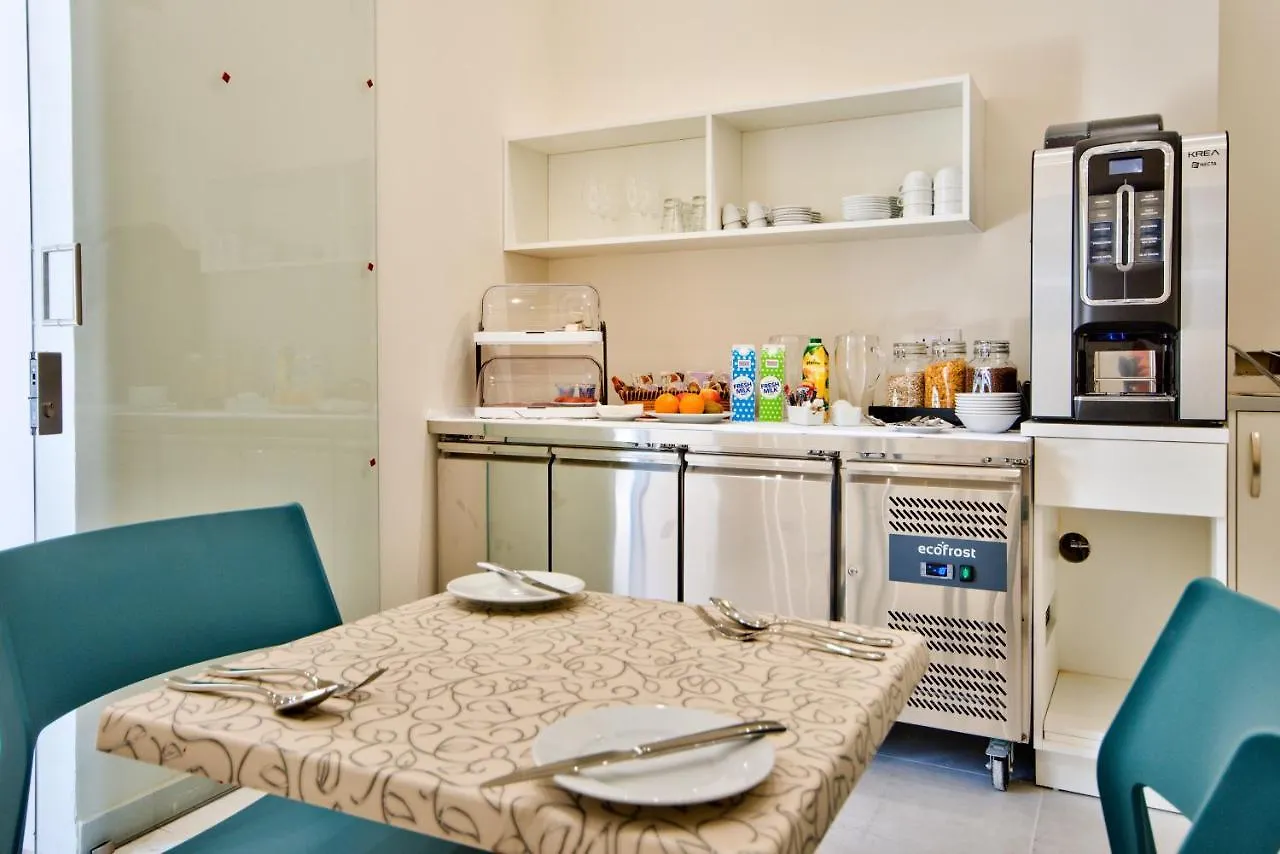 The Suites - Piazza Kirkop 3*,  Malta